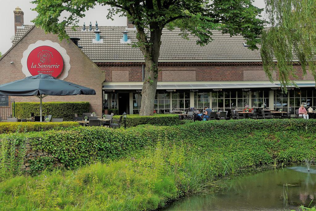 Hotel Restaurant La Sonnerie Son en Breugel Exteriér fotografie